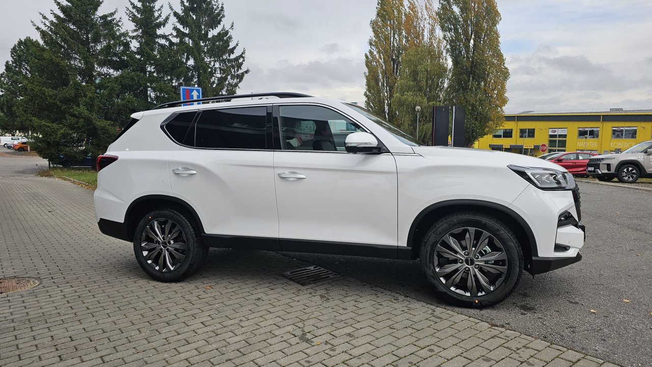 Nový Rexton  67657